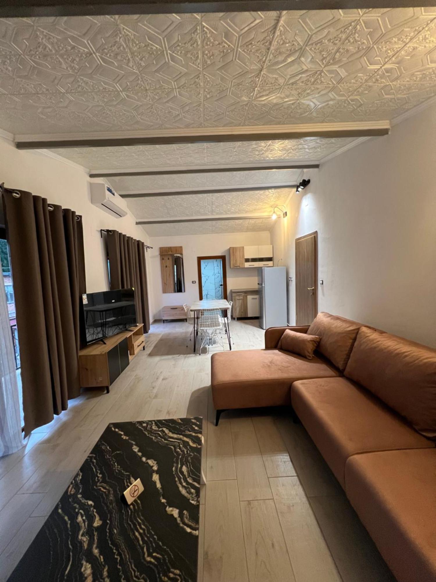 Sajmir Suites Përmet Exteriér fotografie